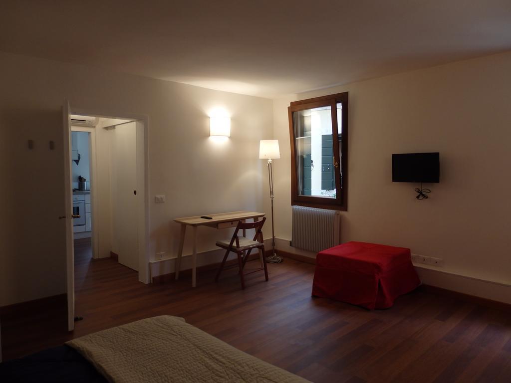 Appartamento Goldoni Venesia Bagian luar foto